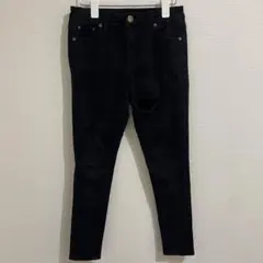 ブラック スキニーデニム ダメージ加工