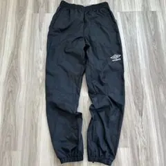 新品❗️ umbro トラックパンツ