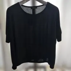 新品タグ付　　ゆったり　ブラックカットソーのサムネイル