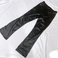 NICE CLAUP（ナイスクラップ）裾フリットフレアパンツ 脚長効果のサムネイル