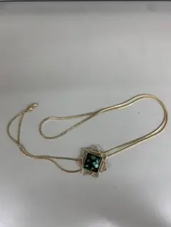 星形ペンダント ネックレス