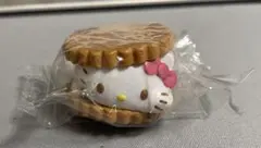 ふにゅっとスモアサンド　ハローキティ