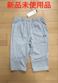 オークリー OAKLEY ハーフパンツ メンズLサイズ グレー 新品未使用品のサムネイル