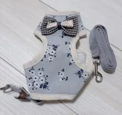 小花柄の可愛いペット用ハーネス　犬用　お散歩　リボン付き
