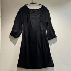 美品✨FENDI ズッカ柄ブラックミニワンピース 半袖 黒 S 美品✨FENDI ズッカ柄ブラックミニワンピース 半袖 黒 S 美品✨FENDI