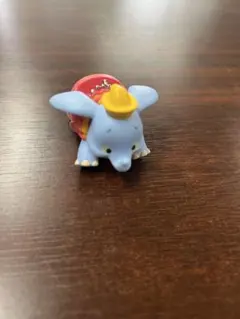 ディズニー　ダンボ　キーホルダー