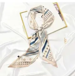 幾何学模様 シルク風スカーフ