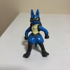 ポケモン　フィギュア　ルカリオ