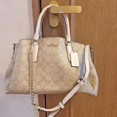 Coach コーチ ロゴ入り 2wayショルダーバッグ　シグネチャー