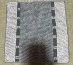 Givenchy グレー タオルハンカチ