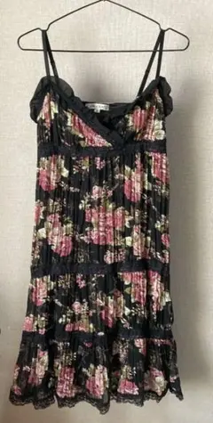 ミッシェルクラン　花柄　プリーツワンピースのサムネイル