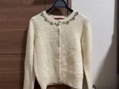 dolly girl ビジュー付き 長袖ニットカーディガン ホワイトのサムネイル
