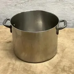 Item thumbnail for item 0ece0a2c-6950-490b-8557-3acb52b938a1