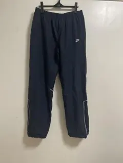 Nike ナイロんパンツ黒 L