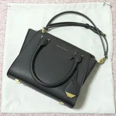 CHARLES & KEITH スクエアショルダーバッグ