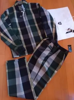 新品ブラックレーベルクレストブリッジセットアップブルゾンパンツL