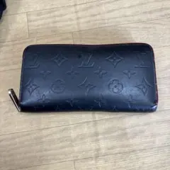 ルイヴィトン　長財布　LV 財布　赤　ブランド