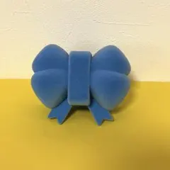 フライングタイガー　リボン型ジュエリーケース