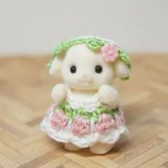 シルバニアフローラウサギの赤ちゃん用♢ワンピース＆葉っぱのヘアバンド♢·*