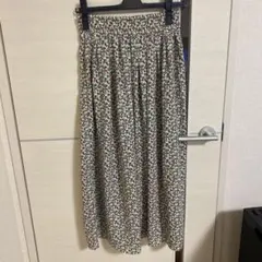 小花柄フロントボタンスカート