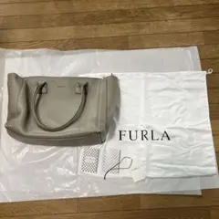 FURLA フルラ トートバッグ グレージュ系　A4収納可能　肩掛け可のサムネイル