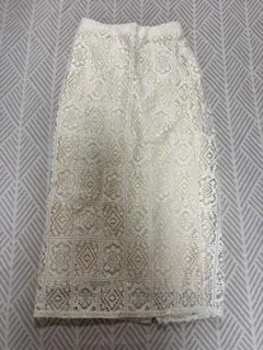 しまむら アイボリー レースタイトスカート / L Mサイズみたいな感じです！