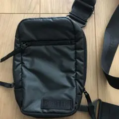 PORTER ブラック ショルダーバッグのサムネイル
