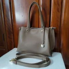 Item thumbnail for item e9437f7d-4031-4edf-a499-a4ee000072f1