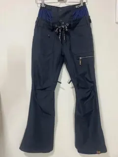 Item thumbnail for item 07ce36be-05ae-4619-8516-9c541f66c9b5