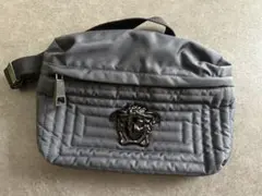 2026年最新】ヴェルサーチ ポーチの人気アイテム - メルカリ