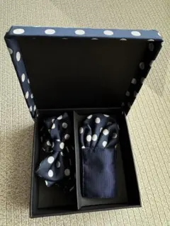 蝶ネクタイ　チーフ　セット　ネイビー　水玉