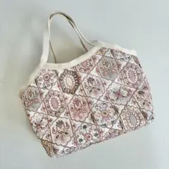 完売品】ZARA ザラコントラスト刺繍入りキルティングバッグ - メルカリ