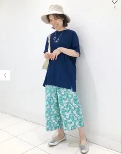 美品　UNIQLO リラコ ルームウェア 花柄　Lのサムネイル