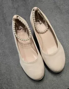 ベージュ パール装飾 ウェッジヒールパンプス