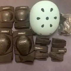 スケートボード　ヘルメット