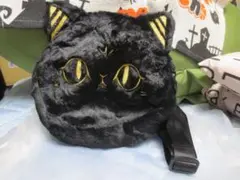 新品　バステト神　フェイスポーチ　エジプト神話　黒猫