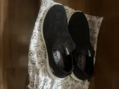 Skechers メモリーフォーム スリッポン ブラック