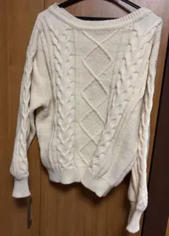 【chico】アイボリー ケーブル編み ニット セーター