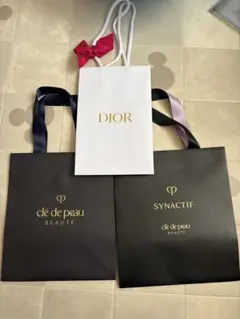 ショッパー　DIOR デパコスのサムネイル