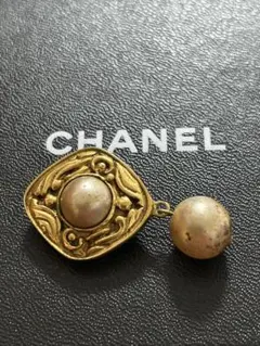 ヴィンテージ CHANEL ロゴ イヤリング 2084 ストーン付き 片耳 - メルカリ