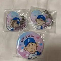加藤貴之　ファイターズガチャ キーホルダー 缶バッジ