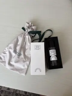 An Unforgettable Scent 香水huit Kononコラボ - メルカリ