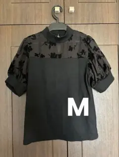 しまむら アベイル ブラック 花柄 シースルー 半袖 トップス Mのサムネイル