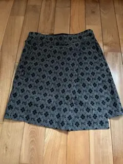 PEARLY GATES PGロゴひざ丈スカート
