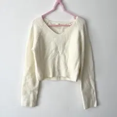 GU クロップドセーター