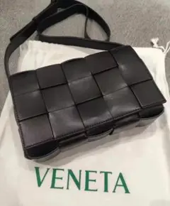 VENETA 黒 編み込みショルダーバッグ