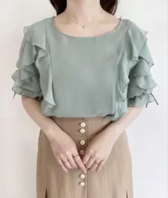 フィント♡ラッフルフリル5分袖ブラウスのサムネイル