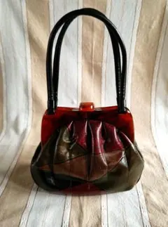 Item thumbnail for item f9e045c6-7f33-46d0-8002-19cb5beaed40