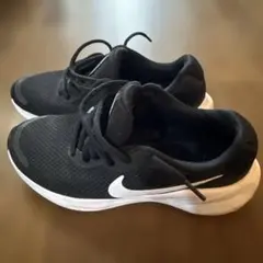 Nike Revolution 23.5センチ　 ランニングシューズ