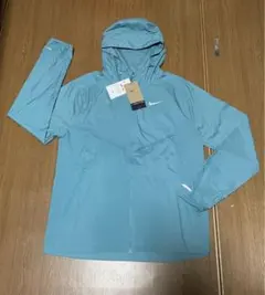 ナイキNIKE ランニングジャケット メンズ撥水 ウィンドブレーカー ブルー新品